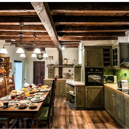 Lemuria Manor, Wine Dark Sea