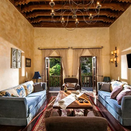 Lemuria Manor, Wine Dark Sea Ferienhaus