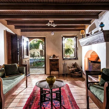 Lemuria Manor, Wine Dark Sea Ferienhaus