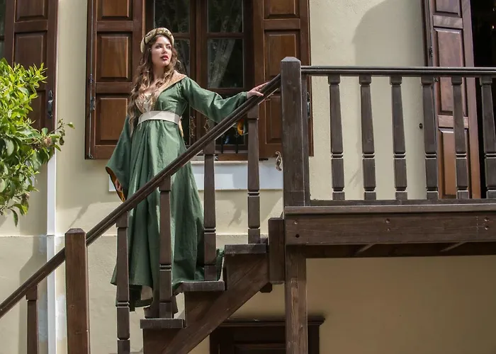 Lemuria Manor, Wine Dark Sea بيت للعطل